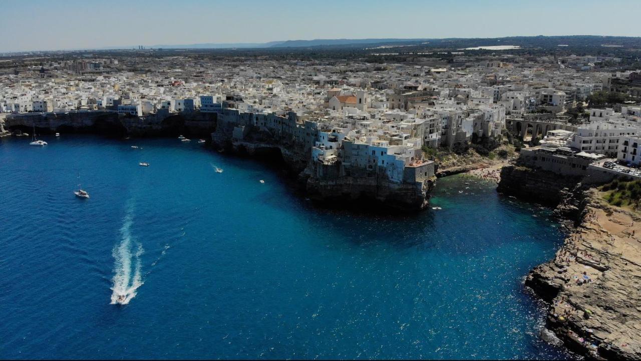 Отель Io, Te E Il Mare Полиньяно-а-Маре Экстерьер фото